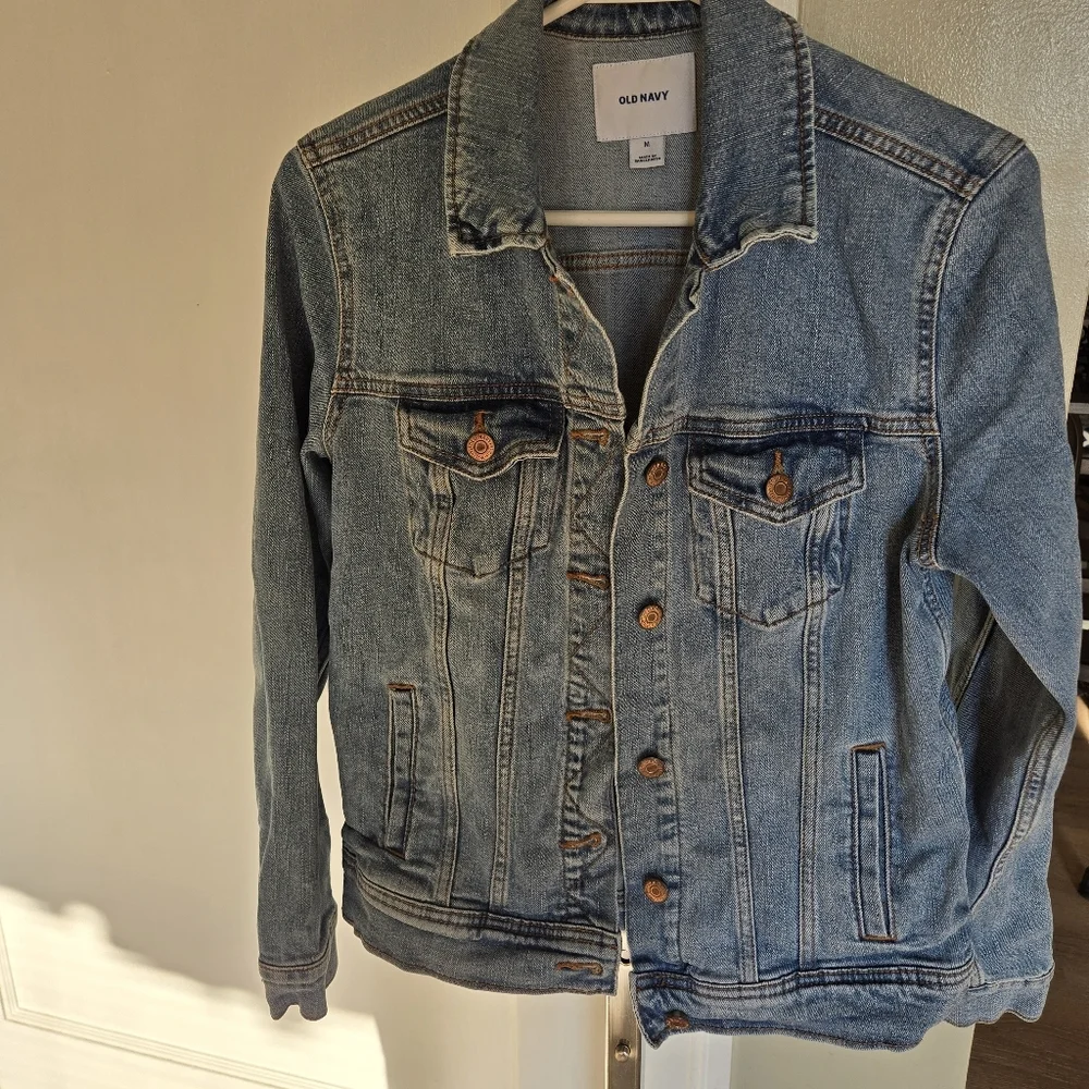 Old Navy Jean Jacket sz Medium